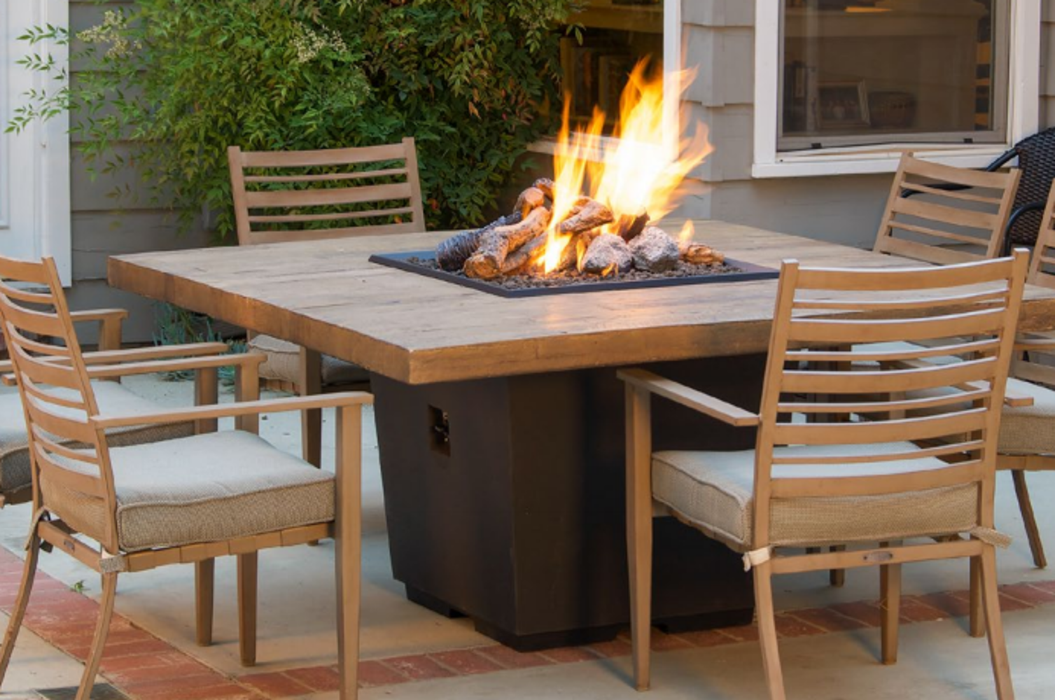 ASF_AmericanFyre_firetable_patio-1